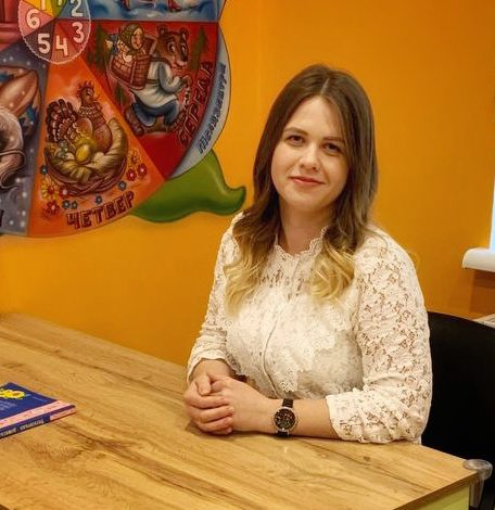  Уляна Володимирівна вихователь e1760076381179